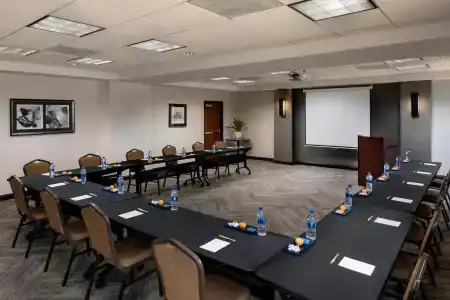 Hyatt Place Dallas Park Central - 22