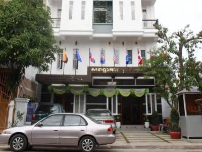 Lalune - 2