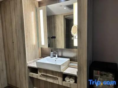 Atour Xi'an Gaoxin Tangyan Road Branch - 135