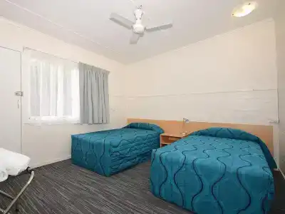 Urangan Motor Inn - 60