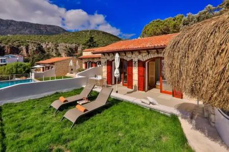 Villa Kale Suites with heated pool in winter - 61