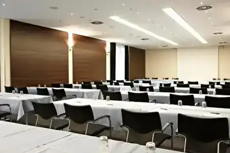 Metropolitan by Flemings - 9