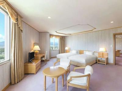 Royal Nagano - 13