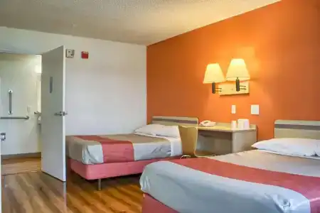 6-Seattle, WA - South - 43