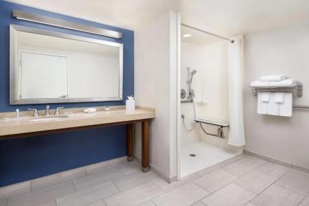 Fairfield Inn & Suites by Marriott at The Keys Collection - 8
