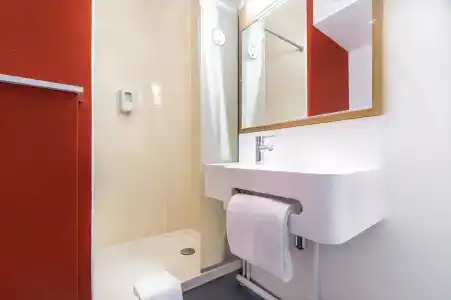 b&b hôTel Cannes La Bocca Plage - 8