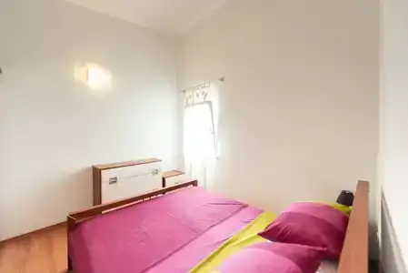 Karen - 4
