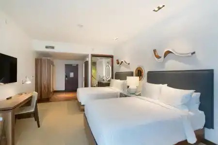 Hyatt Centric Waikiki Beach - 54