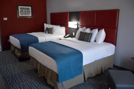 Best Western Plus Airport Inn & Suites - 51