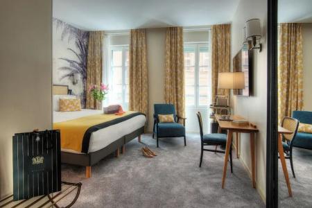 Mercure Nice Marché Aux Fleurs - 123