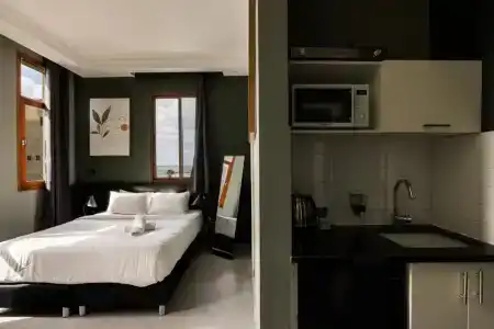 Residence Suites - 62