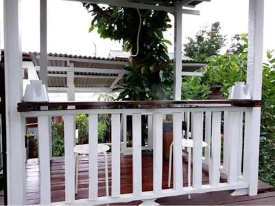 Baan Chompoo Homestay - 56
