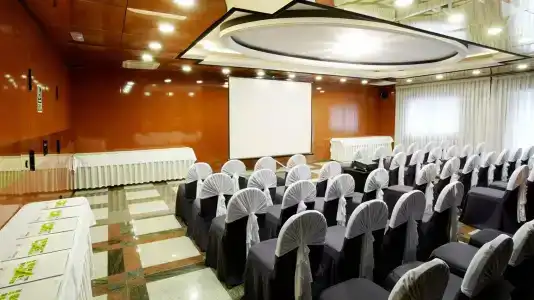 Suites Plaza & Wellness - 21