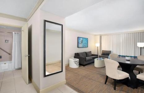 DoubleTree by Hilton Miami Airport & Convention Center - 75