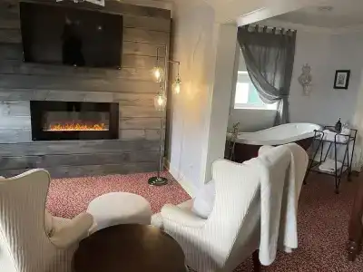 Maryhill Inn - 37