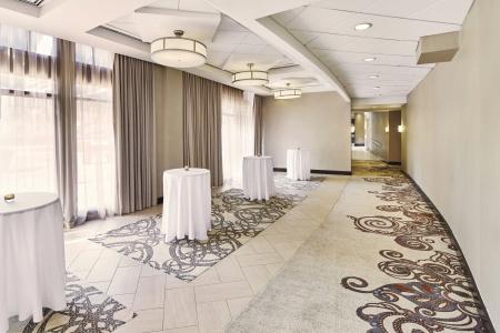 Embassy Suites by Hilton Old Town - 36
