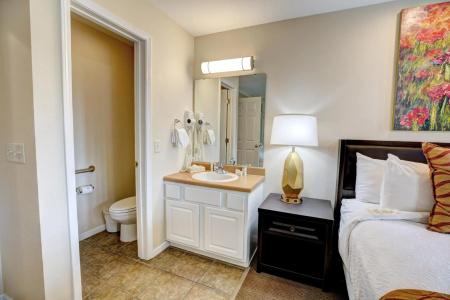 Grand Crowne by Capital Vacations - 3