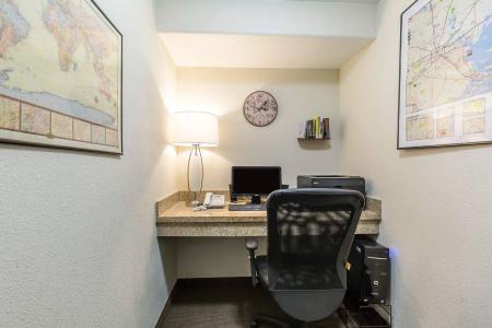 Sleep Inn & Suites Bush Intercontinental - IAH East - 3