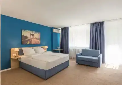 Premium Crown Suites - 100