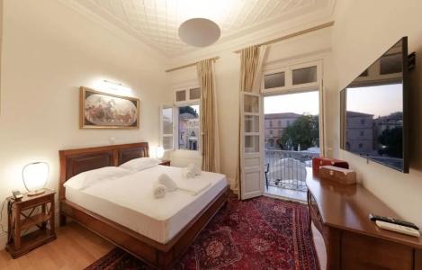Castellano & Suites - 108