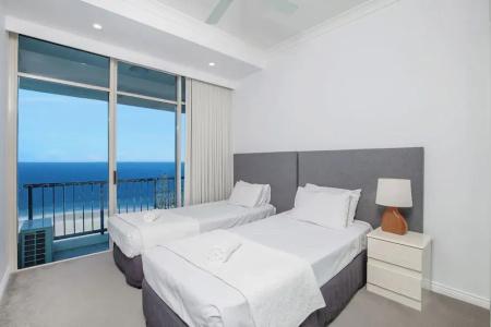Oceana On Broadbeach - 67