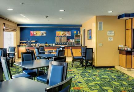Fairfield Inn by Marriott - 27