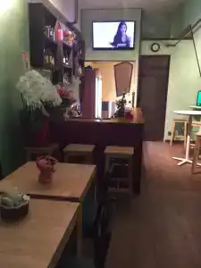 Backstage & Bar - 8