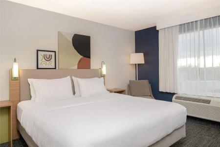 Fairfield Inn & Suites by Marriott - 25