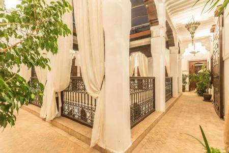 Riad Nasreen - 40