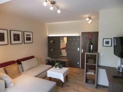 ApartChristine - 6