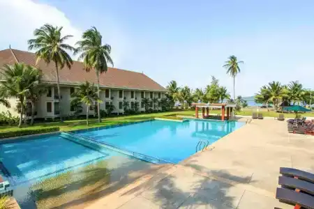 Novotel Chumphon Beach & Golf - 8