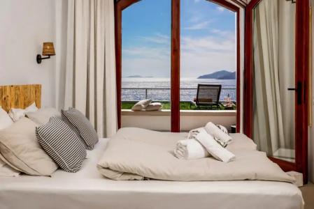 Villa Kale Suites with heated pool in winter - 25
