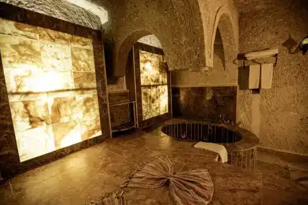 Oread Cave Suites - 245