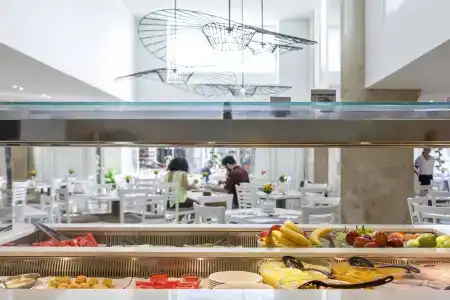 Best Western Plus Plaza - 12
