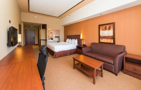 Quality Inn & Suites - 64