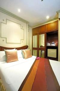 Majestic Suites - 63