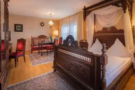 SchloßKurfürstliches Amtshaus Dauner Burg - 29