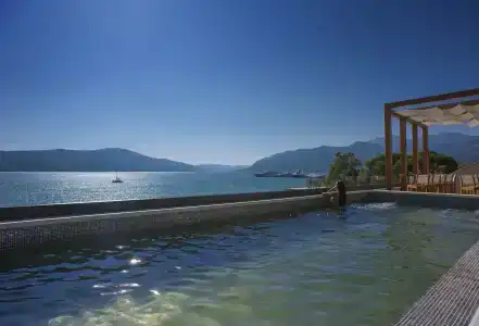Boutique La Roche - 16