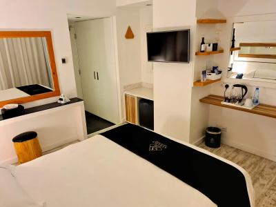 The Ciao Stelio Deluxe (Adults Only) - 76