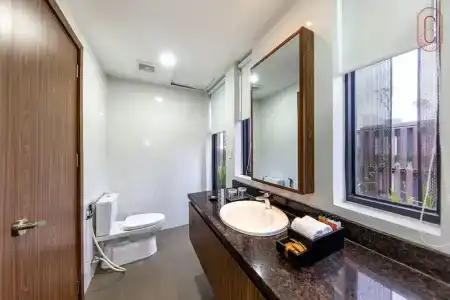 Hôtel Colline - 237