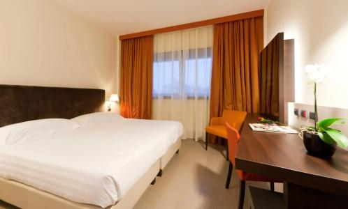 Rmh Modena Des Arts - 38