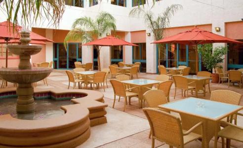 Hilton Phoenix Airport - 31
