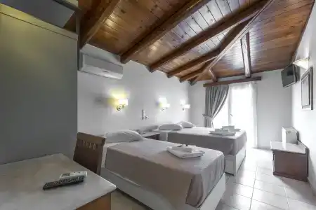 Parnassos - 2