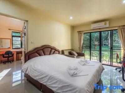 Chiangrai Lake Hill - 28