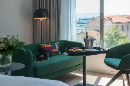 Mercure Ajaccio - 87