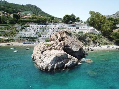 Blue Bay - 21
