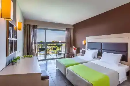 Kipriotis Hippocrates - Adults Only - 62