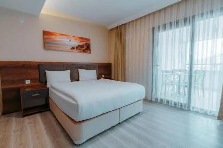 Empula & Residences - 55