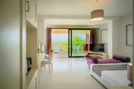 Balcony - Только для взрослых - 104