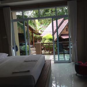 Hut Sun Bungalows - 46